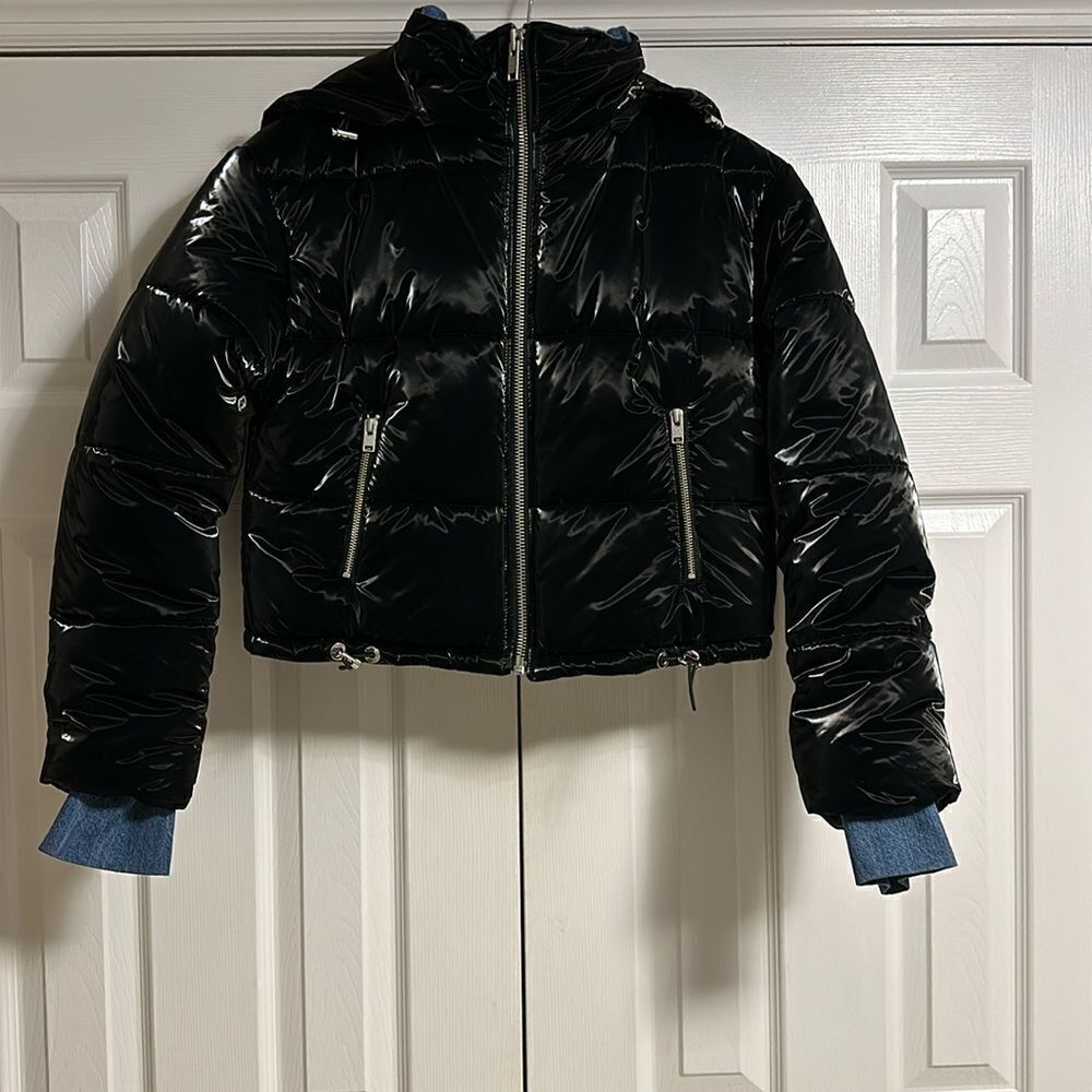 BLUE REVIVAL Women’s Brand New Denim & Black Shiny Puffer Jacket Size M